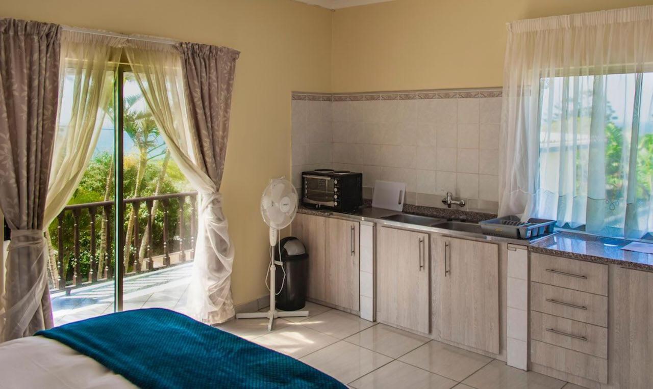 15 @ Porter Guesthouse Порт-Шепстон Экстерьер фото