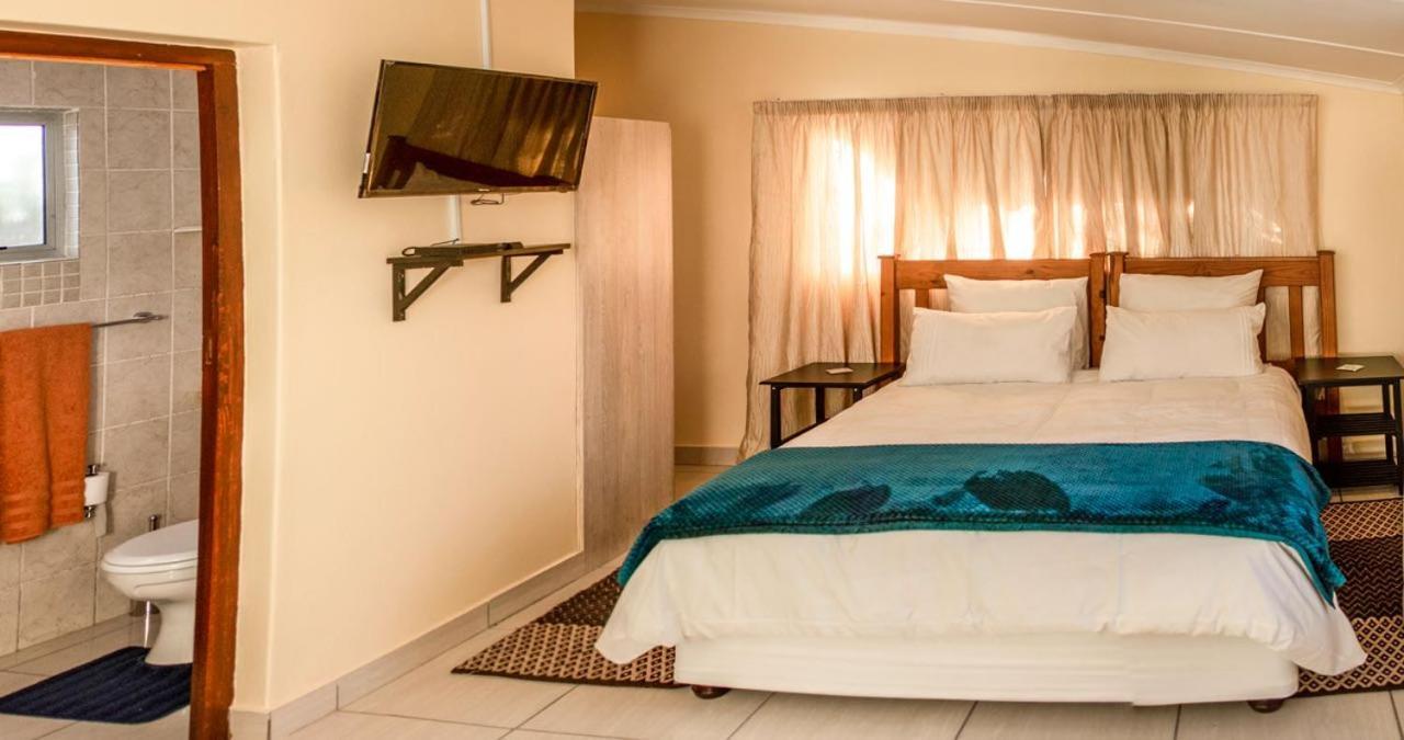 15 @ Porter Guesthouse Порт-Шепстон Экстерьер фото